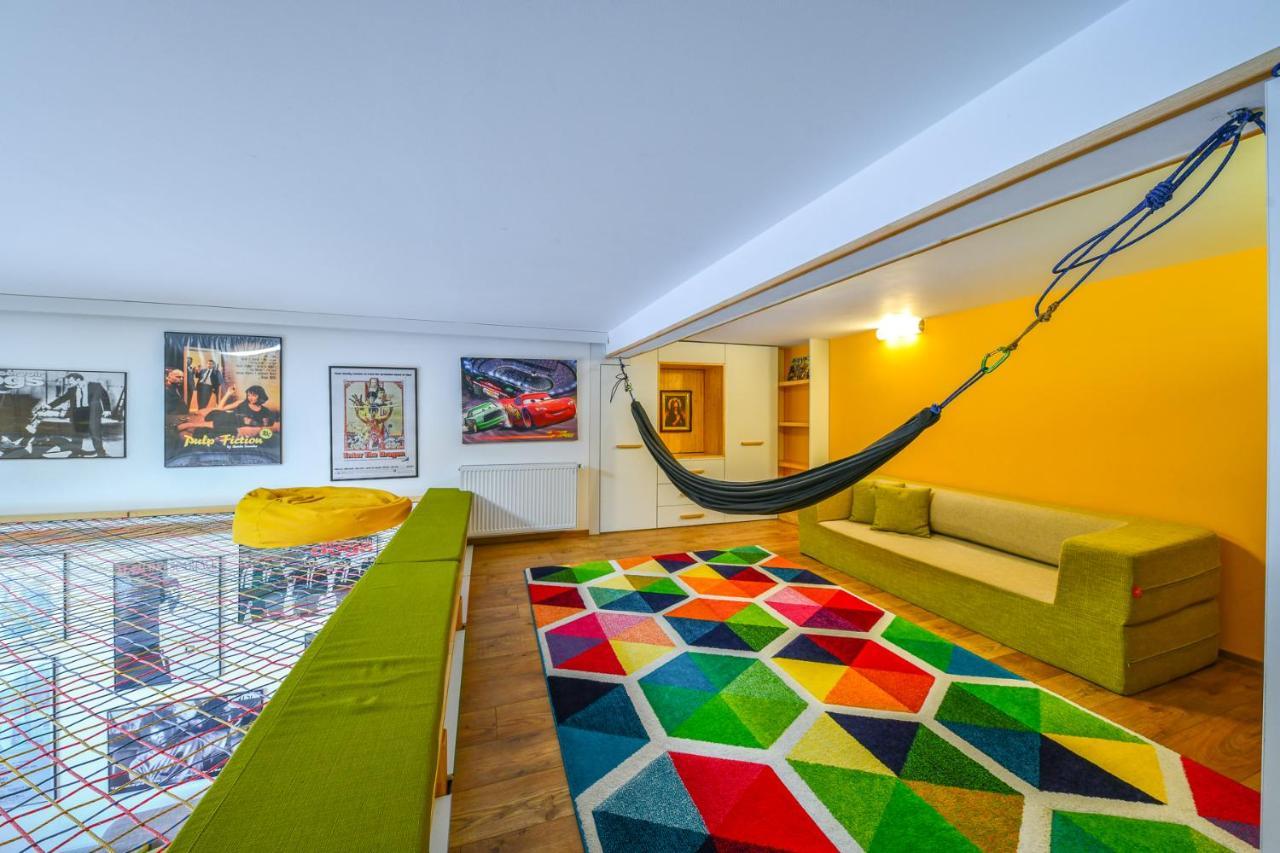 The Movie Apartment Cluj Napoca Bagian luar foto